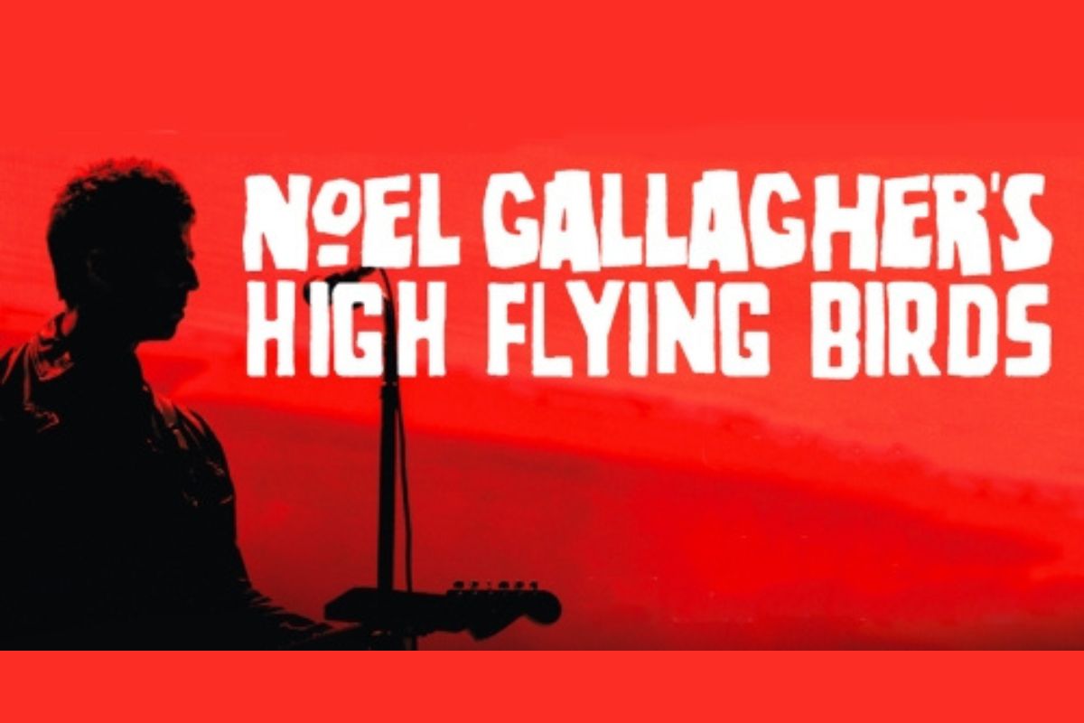 Arriva in bus da Noel Gallagher’s High Flying Birds Forum di Assago 8 novembre 2023